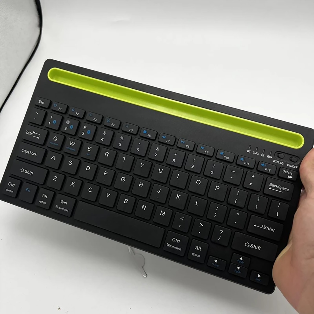 کیبورد بیسیم شارژی با استند موبایل و تبلت